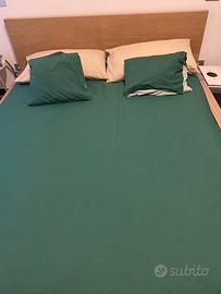 Letto matrimoniale con materasso