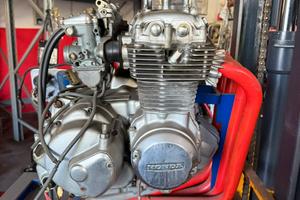 motore honda  350 four 1974