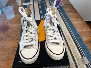 Scarpe tipo converse