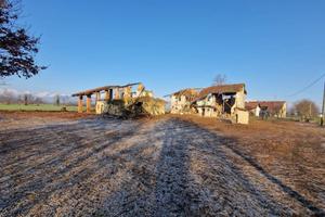 Terreno di 3000 m² a Oglianico