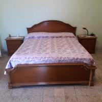 Camera da letto matrimoniale antica e completa