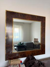 Specchio e cassettiera