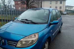 Renault Scenic Blu