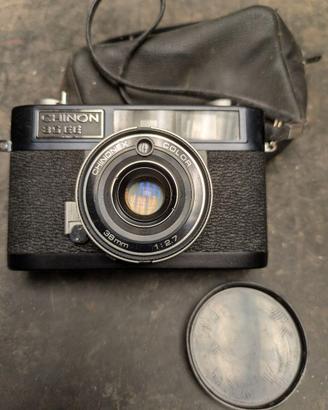 Chinon 35 EE, una compatta analogica a telemetro p