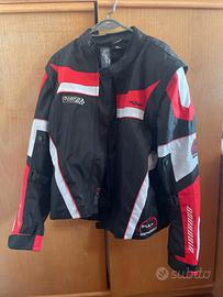 Giubbotto motociclistico