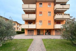 4 LOCALI A ZEVIO