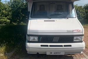 Camper mansardato
