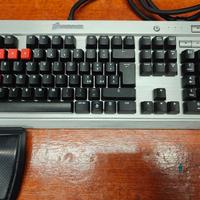 tastiera corsair k60