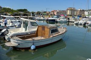 Gozzo 7mt cabinato motore Mercedes