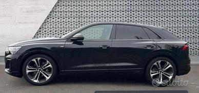 Audi Q8 45 TDI - 230 CV