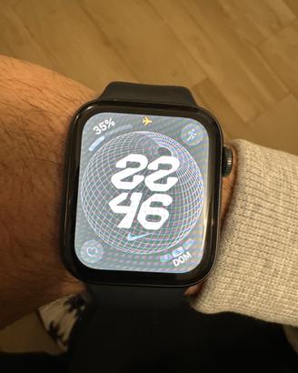 Apple Watch GPS + Cellular 44mm series 6