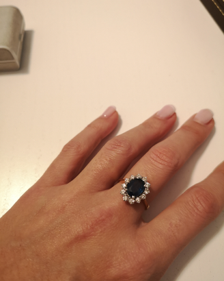 Anello zaffiro e diamanti