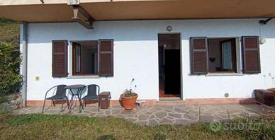 Bilocale a Gravedona ed Uniti