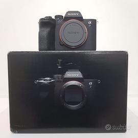 Mirrorless Sony A 7 IV body usato