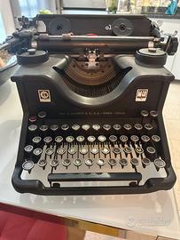 MACCHINA DA SCRIVERE OLIVETTI M40
