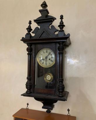 Orologio a pendolo da parete