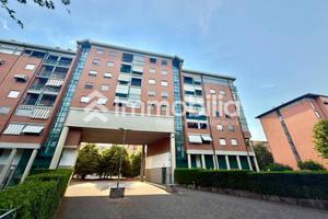 Appartamento di 110 m² con 5 locali e box auto a N