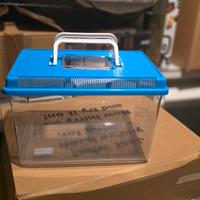 acquario in plastica