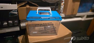 acquario in plastica