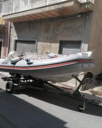 Gommone bsc 90cv Evinrude E-tec