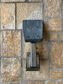 Supporto motore ausiliario