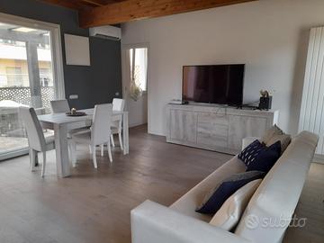 Open space con terrazza al centro di Cagliari