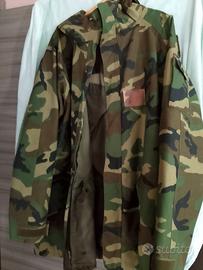 Giacca e pantaloni impermeabile