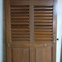 Scuro porta-finestra