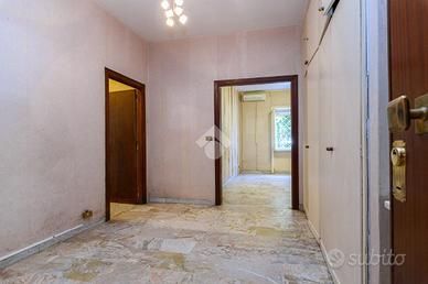 2 LOCALI A ROMA