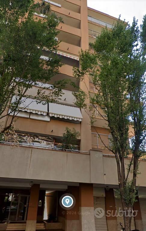 Immobile di 193 m² a Milano - Altro