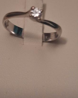 Anello solitario Recarlo