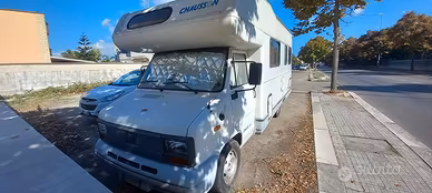 Camper mansardato 5 posti letto Chausson 