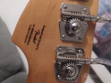 Squier precision