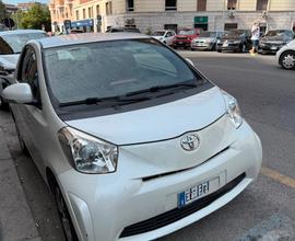 Toyota IQ cambio automatico