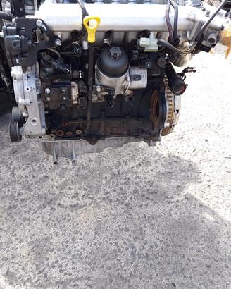 MOTORE HYUNDAI I30 1.6 CRDI CODICE D4FB KM 99000 A
