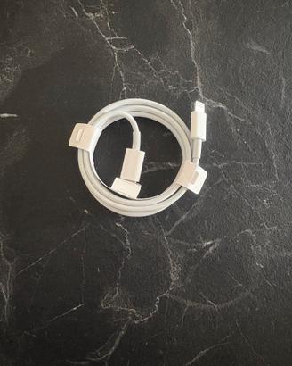 Cavo da USB-C a Lightning Apple nuovo mai usato.