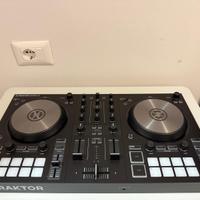 Native Instruments Traktor S2-MK3