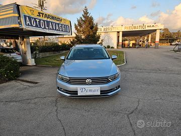 Volkswagen Passat Variant 2.0 TDI DSG Highline Blu