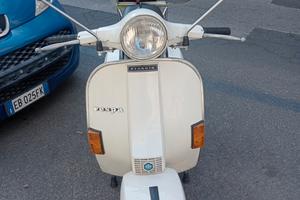 Piaggio Vespa 
