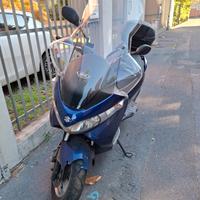 Suzuki Burgman 125 - 2011
