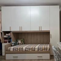 Armadio a ponte con letto
