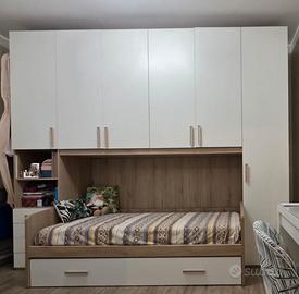 Armadio a ponte con letto