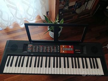 Tastiera Yamaha PSR-F51 +  cavalletto 