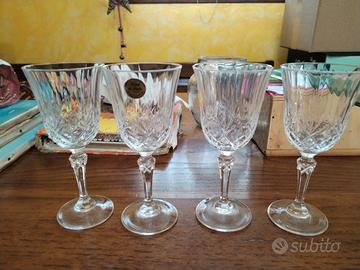 bicchieri da vino in cristallo 