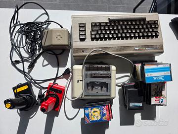 commodore 64 con giochi e accessori