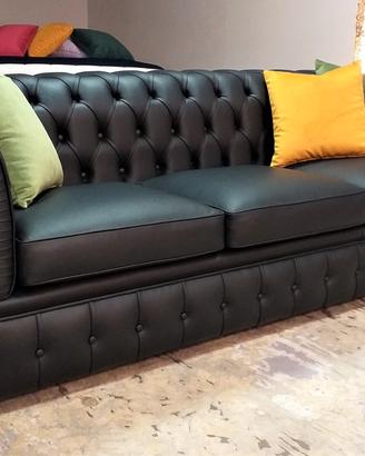 Divano Chesterfield 3 posti pelle nera su misura