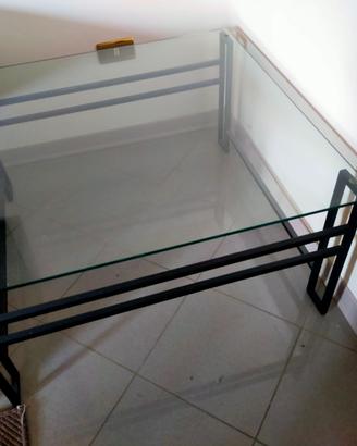 Tavolino in vetro