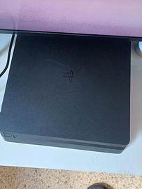 Play Station slim 4 con joystick nuovo