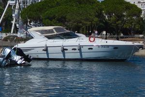 Imbarcazione Trojan 440 express