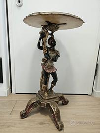 Tavolino in legno con moresco 